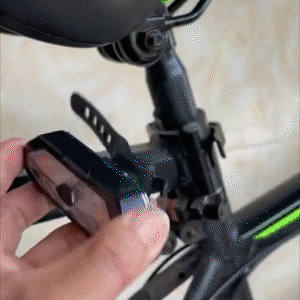 Waterproof Night Riding LED Mountain Bike Remote Control Steering Tail Light