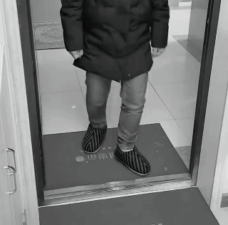 20 Pairs Strong Self Adhesive Anti Slip Mat Pads for Bed Sheet Sofa Mat Carpet Anti Slip Mat Pads