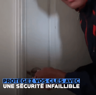 Key box code Wall Mount Key Lock Box Security Lock No Key for Home Office Key Safe Secret Storage Box Organizer