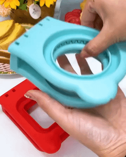 Sandwich Cutter and Sealer Baking Cookie Cutter Bread Mold Cute Sandwich Maker Mould For Kids Children Bento Kitchen Tools