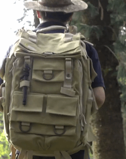 Multifunctional Outdoor Tactical Pen Survival Gear, Self-Defense Rescue Supplies Hiking Camping Survival Tool with Compass