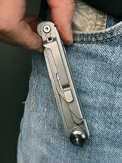Pocket Multitool Knife 8-in-1 Stainless Steel Multitool Knife Saw Scissors Can&Bottle Opener Wire Stripper Glass Breake