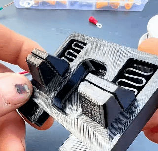 Welding Wire Fixture Bracket Welding Table Clamp ABS Soldering Bench Fixture Wire Soldering Clamp Portable Electrode Holder