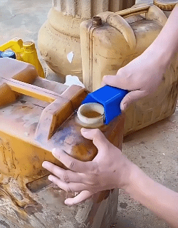 Multi-function Anti-leakage Oil Gasoline Filling Funnel Tool