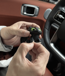 Toothless Night Fury Glowing Keychain Pendant｜Suitable as Car Ornament, Dashboard Decoration, Portable Cute Companion