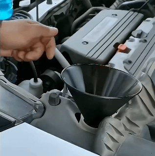 Car-mounted Snow Removal Shovel Car Window Magic Ice Scraper Oil Funnel Windshield Snow Remove Shovel Ice Scraper Cleaning Brush