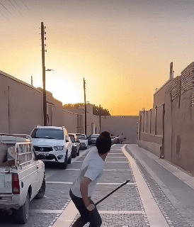 9-Section Carbon Fibre Telescopic Selfie Stick Compatible with Insta360 Action Cameras, GoPro and Smartphones Lightweight and Portable Collapsed length 45cm, Extended length 299cm Features 1/4-inch threaded interface