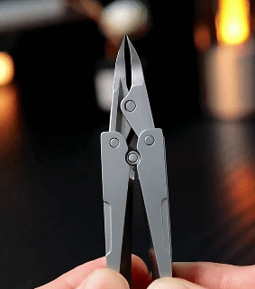 German New Titanium Steel Dual-Axis Folding Nail Clippers Ultra-Sharp Diagonal-Cut Nail Clippers Original Toe-Nail Groove Design Portable Splash-Proof Design Hard, Thick Nail Eliminator