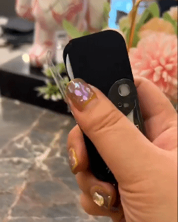 Portable Floss Dispenser with 62pcs Floss Travel Automatic Dental Floss Stick Dispenser Refillable Floss Pick Holder Organizer Box Teeth Clean