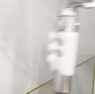 2Pcs Shower Head Holder Reusable Punch-free Shower Suction Cup Holder Bathroom Wall Rack Stand Bathroom Supplies