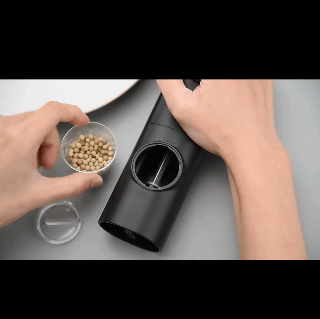Electric Salt and Pepper Mill Sets Automatic Pepper Grinder with Adjustable Coarseness for Spice Grinder Tool