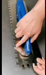 48CM Ceramic Tile Trowel 10MM/12MM/15MM Serrated Trowel Wood Handle Floor Wall Leveling Slot Pulling Bricklayer Tiling Tool