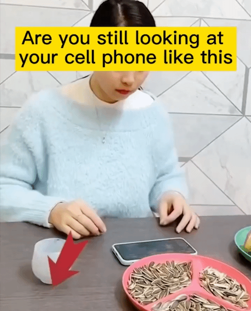 12 inch 3D Mobile Phone Screen Magnifier HD Video Amplifier Stand Bracket with Movie Game Magnifying Folding Phone Desk Holder