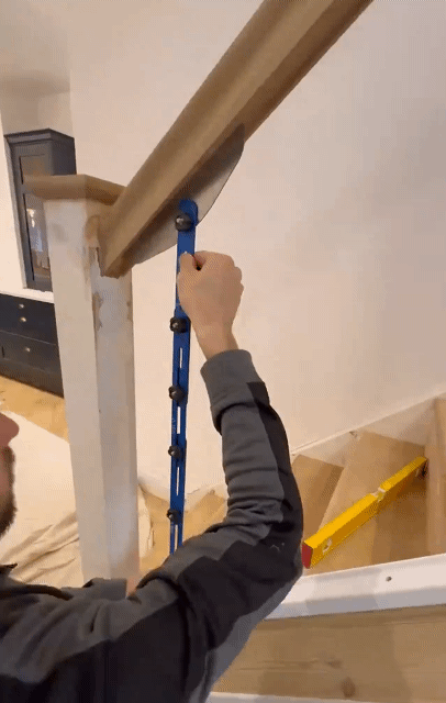 Stair Tread Template Tool 11-60In Metal Measuring Stair Tool Adjustable Stair Tread Gauge for Stairs Risers Shelves Partitions