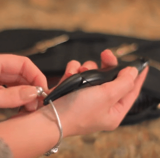 Bracelet Fastener Helper Magic Bracelet Wear Helping Hand Watch HolderClasp Fastener Tools Helper Bracelet assistant clip