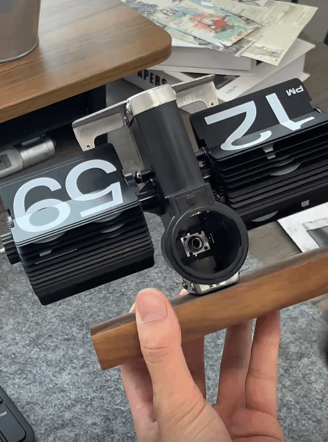 Digital Flip Down Clock Retro Automatic Turning Battery Operated Mechanical Clock for Home Room Office Decoration