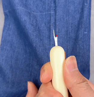 2pcs Seam Thread Remover 2-in-1 Threader Stitching Remover Double End Design Manual Sewing Tools Sewing Accessories for The Elderly