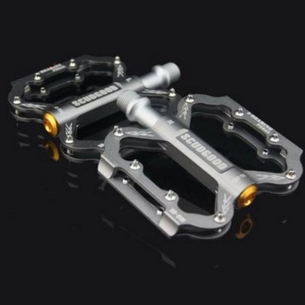 1 Pair Triple Bearing Aluminum Alloy CNC Bicycle Pedal for MTB Bike Gray