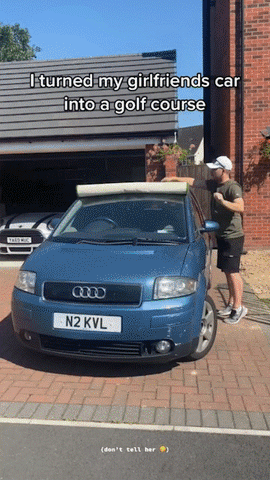 The Casual Golf Game Set-Game Mat+16 Sticky Balls+Grass Bedding+2 Storage Bags