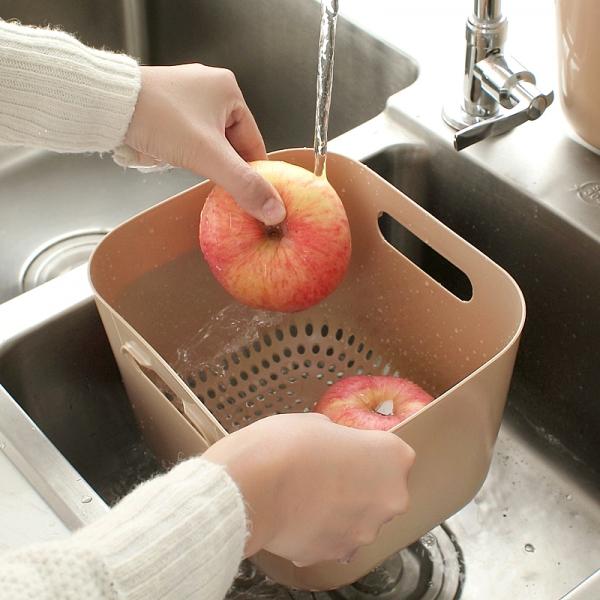 2-Piece Kitchen Fruit Vegetable Strainer Kitchen Wash Basket with Hand Shank Beige