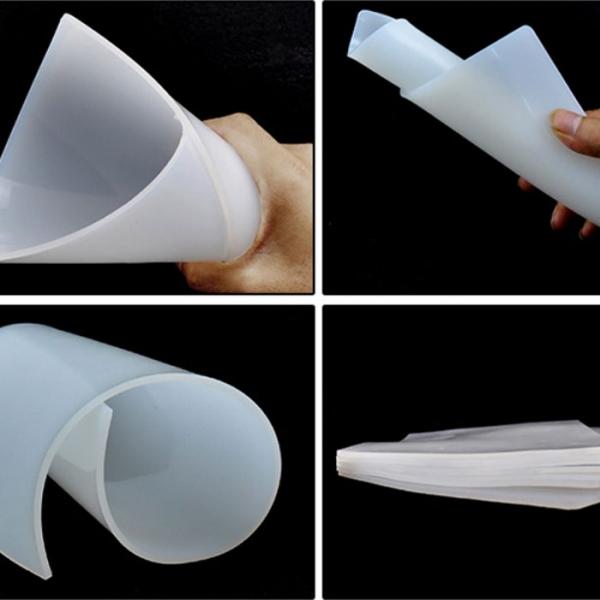 35 x 23 x 0.3CM Heat Insulation Silicone Pad Maintenance Platform BGA Soldering Repair Station Type B