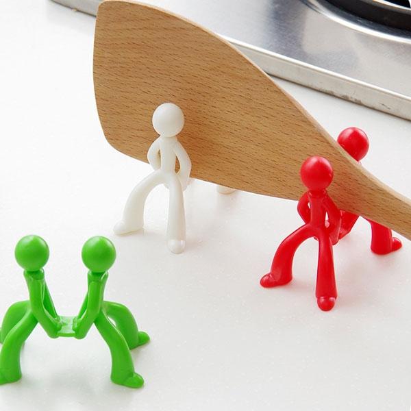 3pcs European Creative Villain Shaped Cutting Board Rack Kitchen Chopping Rack Green & Red & White
