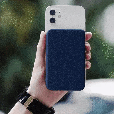 Portable Wireless Magnetic Power Bank 15W Fast Charge Continuous charging for 34 hours+
