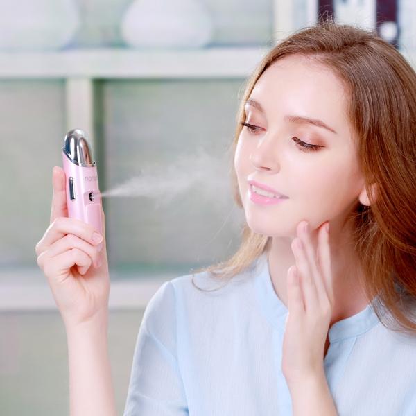 Facial Beauty Hydrating Massager Portable Face Handy Nano Sprayer Pink