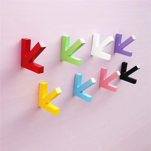 Neoteric Arrow Shape Wooden Wall Mounted Hanging Hook Wall Decoration Random Color