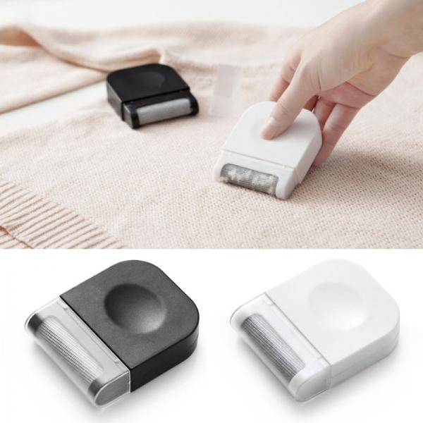 Portable Mini Manual Clothing Sweater Hair Removal Device Lint Remover Cleaning Brush - White - stringsmall