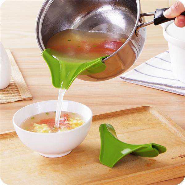 Silicone Pourer Spout Kitchen Gadget Water Deflector - stringsmall