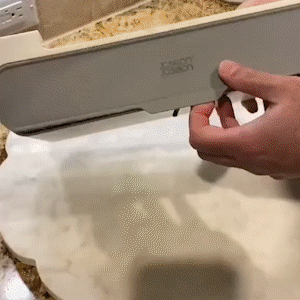 Kitchen seasoning bottle storage rack nail-free installation hanging rack